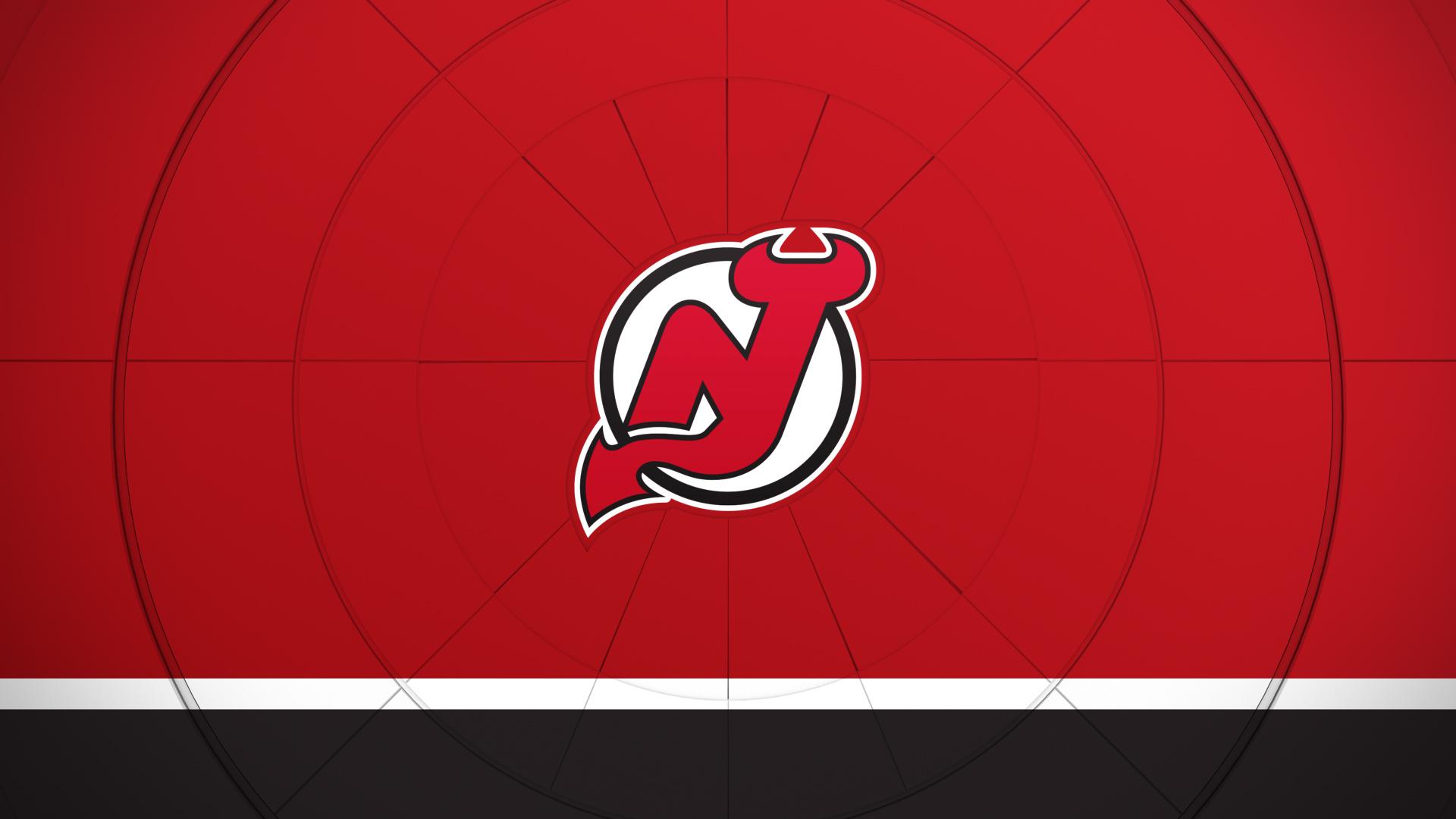 Back at it tonight. 👊: Rangers ⏰: 7 PM 📺: MSG, MSGSN, NHLN 🎧: Devils  Hockey Network #NJDevils, @sfgradventure